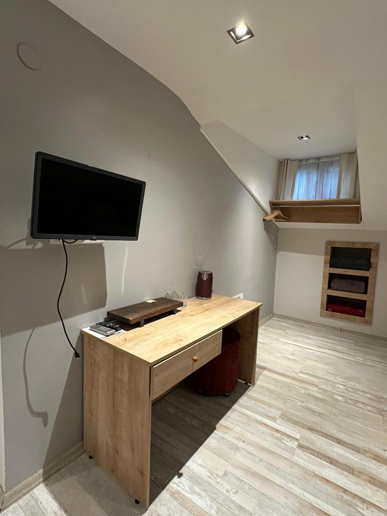 Social House Mil Hotel Истанбул Екстериор снимка