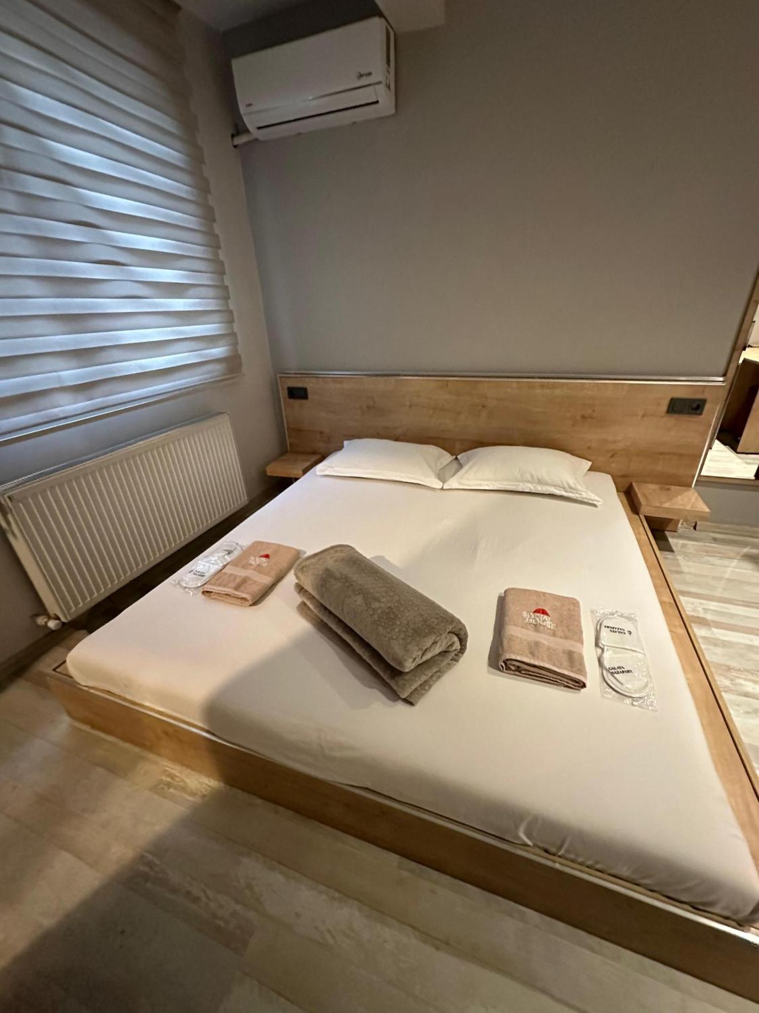 Social House Mil Hotel Истанбул Екстериор снимка
