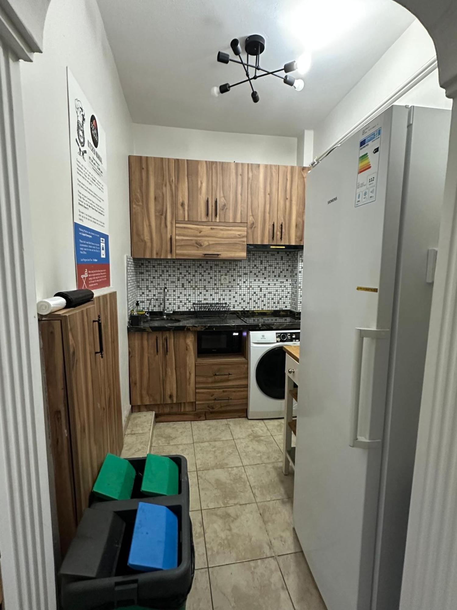 Social House Mil Hotel Истанбул Екстериор снимка